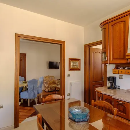 Syros-vari Prázdninový dům